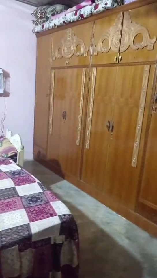 غرفه البيع
على اهذ رقم بي واتساب 
***********
