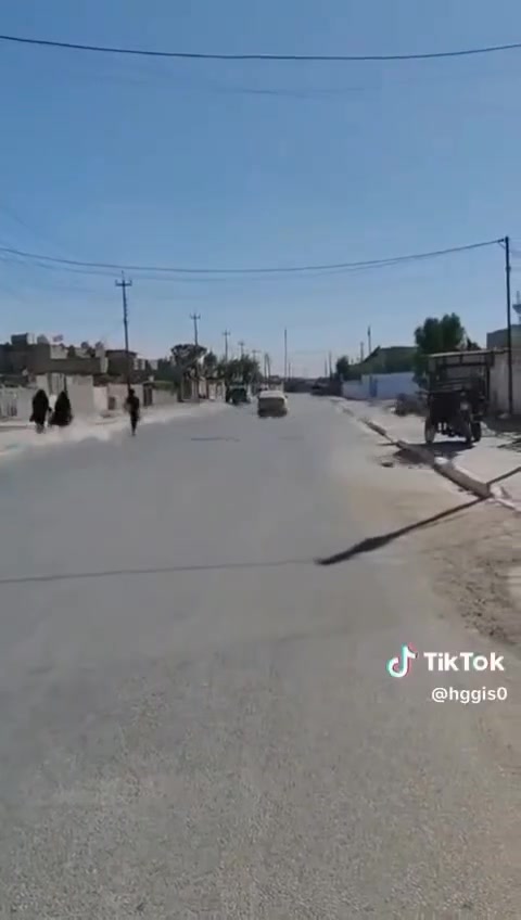 سلام عليكم بيت بشارع البحيره
لمساحه 125م يحتوي ع 2غرف نوم 
وصاله وستقبال ومطبخ وصحيات لبيت 
كامل جميع لخدمات متوفره سعر 38وبيه 
مجال بصيط ***********

