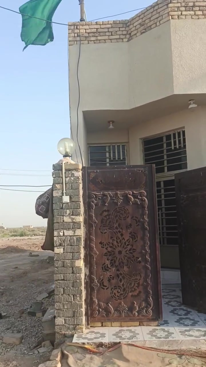 بيت بالكوت بالصفحه الثانيه 100 م على المبادره مطلوب 80 مليون اللي يحب يستفسر هذا الرقم***********

