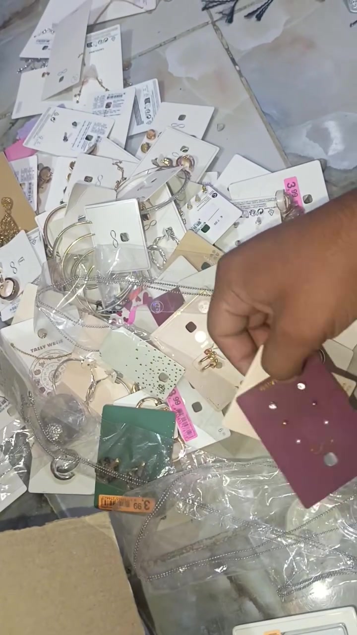 متواجد واتساب ***********
