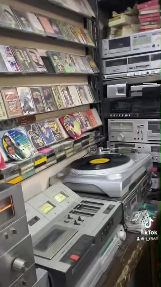 إلكترونيات • أجهزة منزلية • بدون تفاصيل