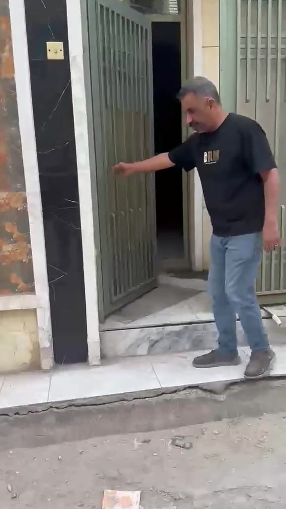 من رخصت صاحب الكروب بيت لايجار طابقين 50م غرفه وصاله واستقبال وخدمات بلديات حي التراث الزراعي ضياء الحلفي *********** سعر 450الف بيت جديد
