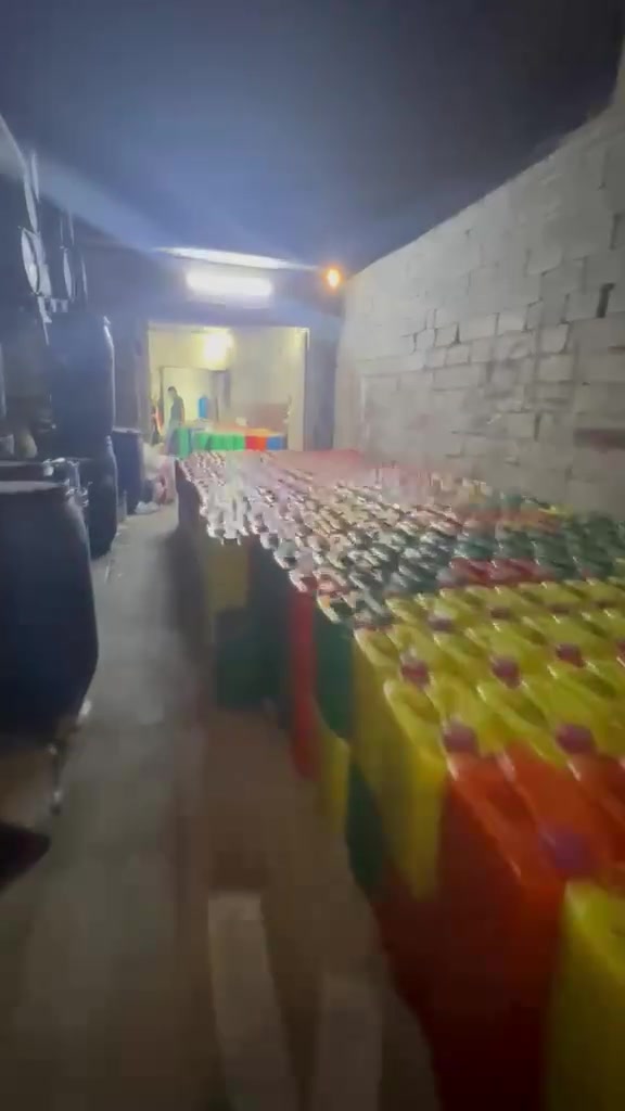 سلام عليكم متوفر جميع المنضفات من انتاج معمل سلومي
زاهي / قاصر /معطر/صابون سائل/ تايت سائل/زاهي سوادات/جميع الايتمات متوفرة خدمة توصيل مجاني للاتصال ***********
