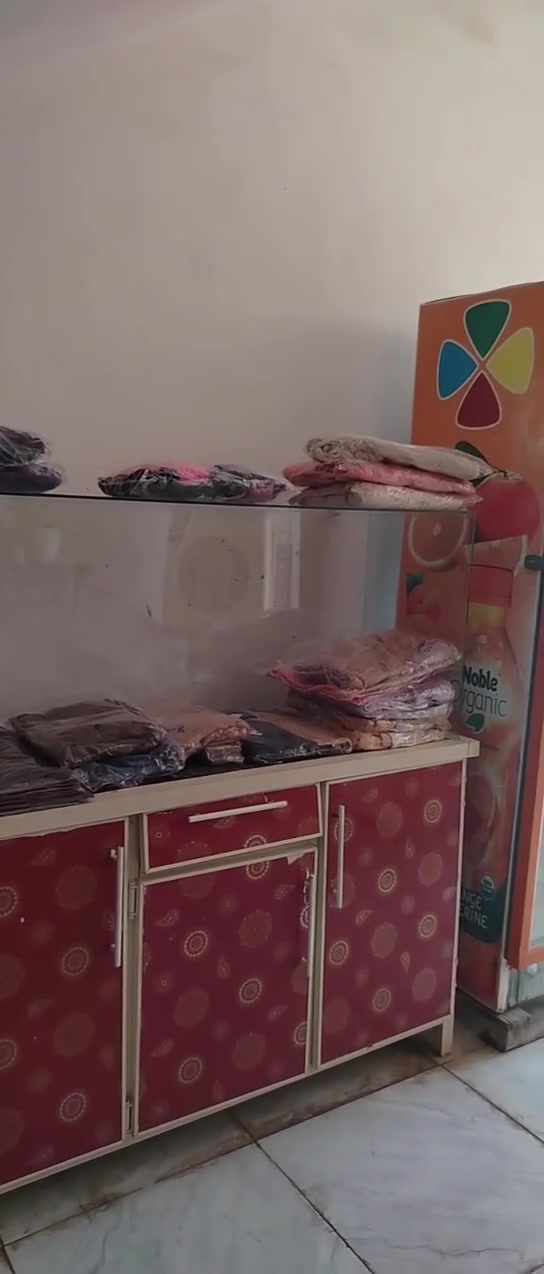 كاونتر • عارضة • ملحق