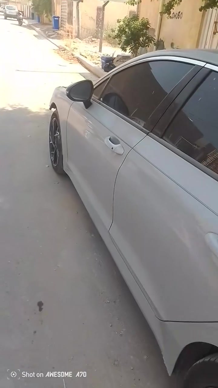 سلام عليكم من رخصه الادمن
كي فايف مديل 25 ماشيه 9 ميل زيرو دخول جديد فول مواصفات بنراما داخل احمر داخله كتاب شهداء بسمي تترقم بابل حادثه بس الجاملغ والبنيد مشتريله غراض باقي بس شغلات بصيطه سياره شغاله وتمشي تبريد شغال راديترات بلاد فقط حادثه الموضح بلفيديو مكان سياره بابل السعر 150 وبيه مجال قليل ستفسار ***********
