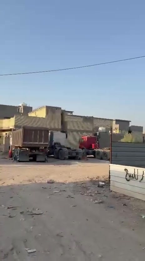 سلام عليكم بيت للبيع قرب المدرسة الصينيه المساحه 75متر البناء 2026بيت جاهزللسكن السعر 65وبي مجال
***********
***********
