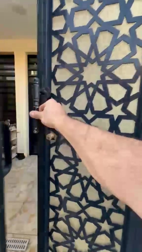 الشعب🏕️80متر🚨اعلان رقم (371)مشتمل للبيع 🏡للبيع موقع منتاز جدا
💵السعر 210وبي مجال
📍بغداد الشعب مجاور جامع الحق
80متر
واجهه 8ونص مترالنزال 19
🌎جنس الأرض طابو ملك صرف 
 صحيات خارجيه
الطابق الارضي استقبال ومطبخ حار بارد حولي مجموعه صحيه مناور عدد٢ وغرف نوم عدد 3واحد منهم سويت
كل منزل 🏡 
رضيات مرمر واجهه فول

سنة اللبناء 2024

ديكورات حديثه

شارع  10

الاستفسار اكثر مراجعة مكتب الفهد ***********☎️***********

المكتب مستعد لستقبال عروضكم على مدار اليوم
اوقات الدوام من ٩ صباحا
الي ١٠ ليلا
⚠️موقع المكتب 
شمال بغداد منطقة الانتصار الراشدية 
مقابيل مستشفى حماد شهاب 💫 
 #بيوت #مشتملات #بيع #شراء #استثمار #الحسينية #عقارات_بغداد #العراق #بغداد #عقارات_الحسينية #طابوملك_صرف #سكني #عقارات #موصل_بغداد_كركوك_حله_نجف_بصره #العراق_السعوديه_الاردن_الخليج #المحافظات_العراقية #بصره_بغداد_ميسان_ذي_قار_كل_المحافظات #اوربا_المانيا_النمسا_هولند #الخليج #دبي_قطر_الاردن_لبنان_العراق #العالم #انجاز #مقالب #سؤال #الشعب_الصيني_ماله_حل #اكسبلور #ريلز #متابعين #هاشتاق #بغداد_بصرة_موصل_الكويت_الخليج_دبي 💫اخوكم وخادمكم مروان السراي
