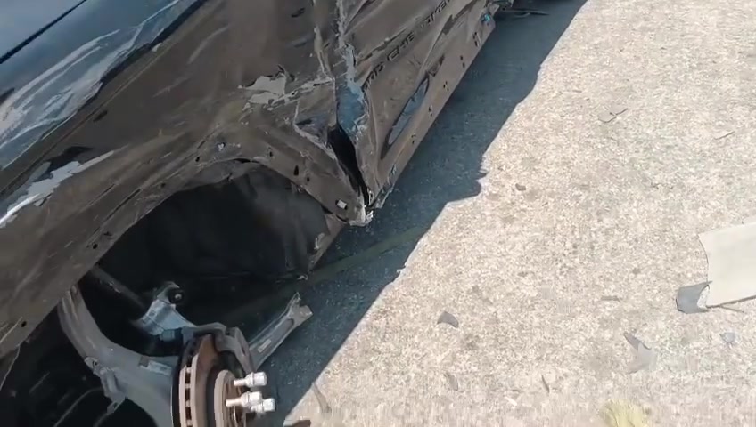 جيب للبيع فقط واصل بغداد عليك بس تصليح داخله بكتاب شهداء موديل 25 فول عدا الفتحه السعر 255 تصليحها 15 ورقمها ورقتين ماشيه 9000 بلاك توب السياره 6 سلندر شراي اتصل ***********

