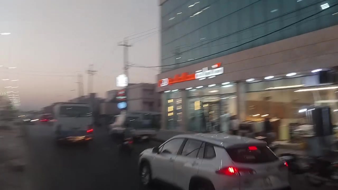 السلام عليكم
 محلات للايجار موقع مميز  كربلاء حي الحر  ممكن ان تكون اسواق او اي مهنه أخرى حسب الرغبه للتواصل واتس اب *********** او موبايل ***********
