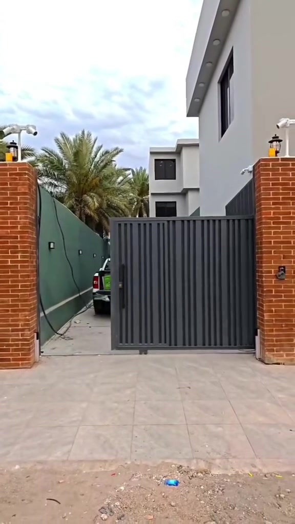 : الراحة والأمان تبدأ من الاختيار الصح! 🛠️✨
ماكو شي اسمه "ما يركب" أو "صعب"! لأننا نوفر لكم خدمة تركيب جميع أنواع الماطورات بمختلف الأحجام والقدرات، وبأعلى معايير الدقة والاحترافية.
سواء كان ماطور للمنزل، للمجمع، أو للمشاريع الخاصة.. فريقنا الفني الجاهز يضمن لك تركيباً مثالياً يضمن كفاءة العمل وعمر تشغيلي أطول للمنتج  ٧ وكلاء لأفضل البراندات العالمية
تركيب احترافي وخدمة مضمونة
٧ خبرة بالسوق العراقي واحتياجاته
لأن الأمان يبدأ من الباب... وإحنا نعرف شلون نخليه    

 @إشارة  #بغداد  #العراق  #كراج  #ذكيه     #ابواب
***********

