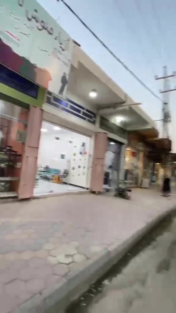 محل ملابس جاهز للبيع في شارع السايدين
للاستفسار الاتصال على الرقم ***********
