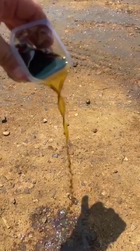 السلام عليكم موجود جميع انواع المنتوجات النفطيه احمر واصفر خفيف وثكيل موجود توصيل في جميع مناطق بغداد كرخ ورصافة لتواصل ***********
