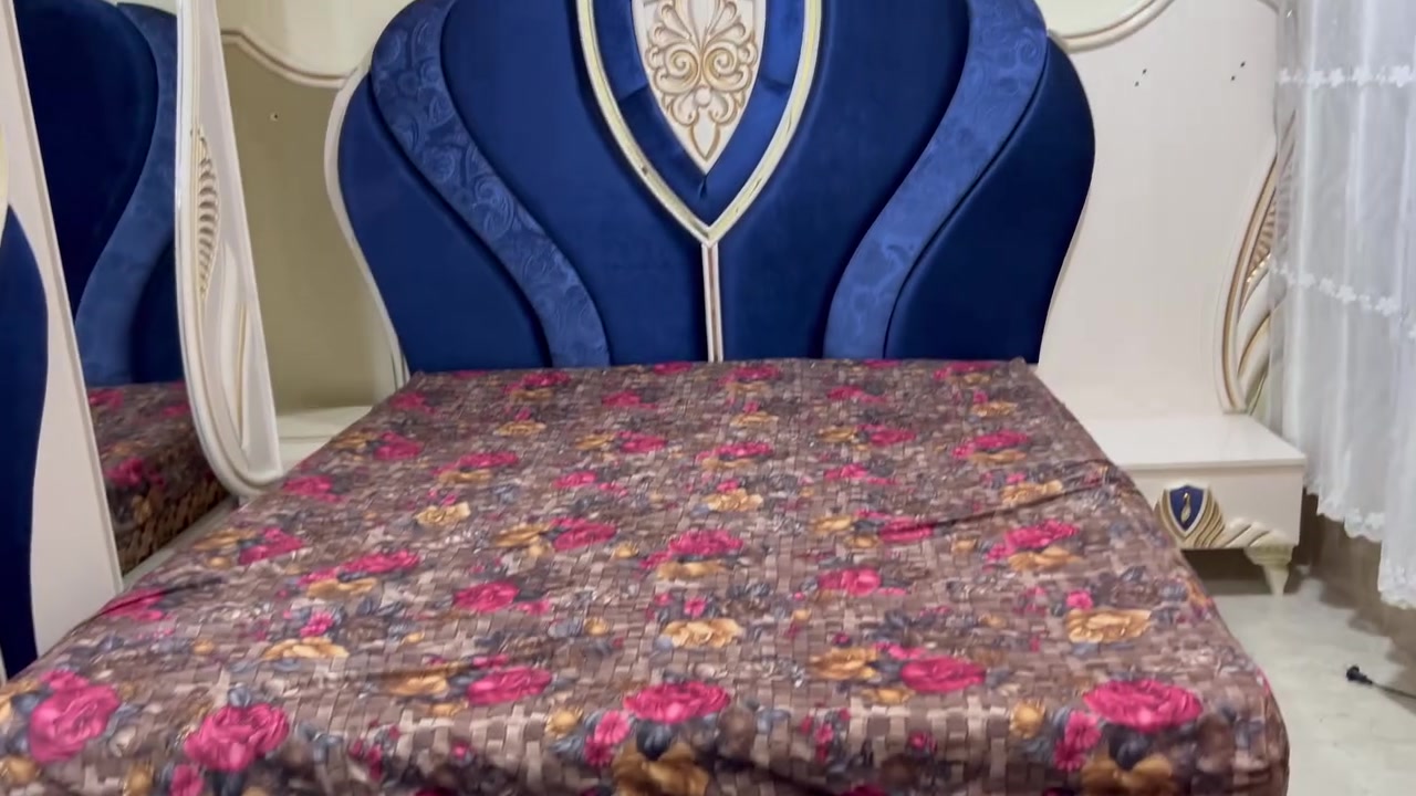 غرفة نوم
كركوك حي الخضراء

900 الف 
واتساب : ***********
