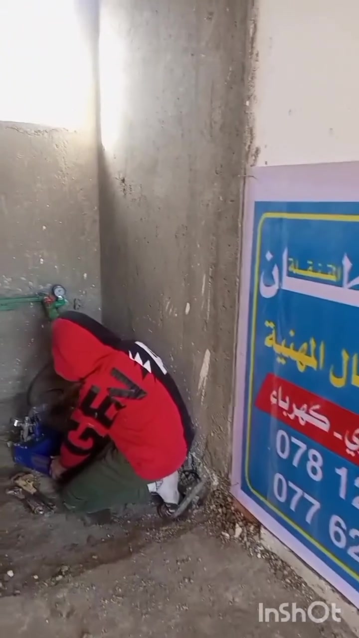 اهلاه وسهلاه بزباننا ورشه السلطان بخدمتكم لكافه العمال الفنيه ك 
الحداده الماء المجاري الكهرباء الصبغ
 ا ***********
ا ***********
