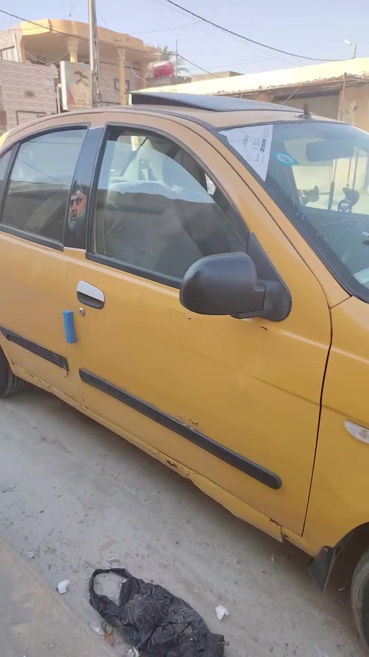 يسلام عليكم شباب سياره طيبه مديل ١٦ تكسي سنويه جديده وهزه ورقم نكليزي مشروع وطني بسمي جاهزه تخم تاير كهربايات كله شغال تبريد ثلج بيع ٢٥ أو مرواس حسب القناعه مكاني الديوانية قضاء الحمزه الشرقي وهذا رقمي *********** اتصل أو مراسله متواجد عل خاص

