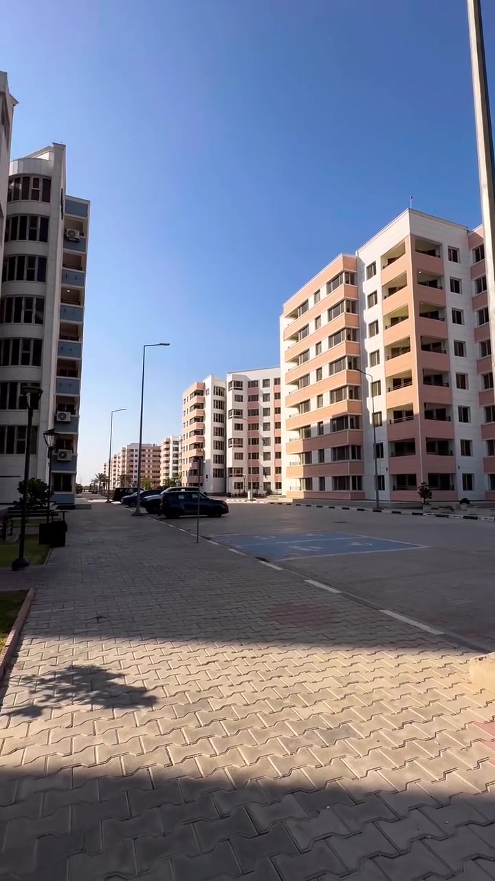 شقة للبيع
مجمع ابن فرناس السكني مقابل معهد النفط 
طابو ملك الكاظميه 

مساحة 152م
وبسعر متر 1,108
  

للاستفسار ***********
