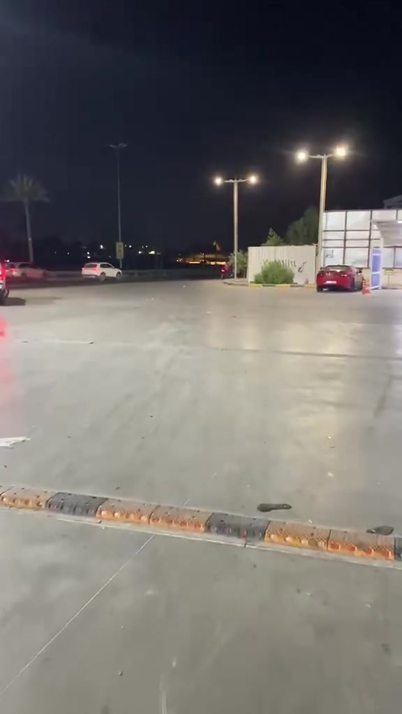 السلام عليكم شباب بلاك ماكس للبيع
وارد ياباني 
ماشيه ٣٧ 
مكاني بغداد المشتل 
كفاله عامه 
الشراي يتصل ***********
