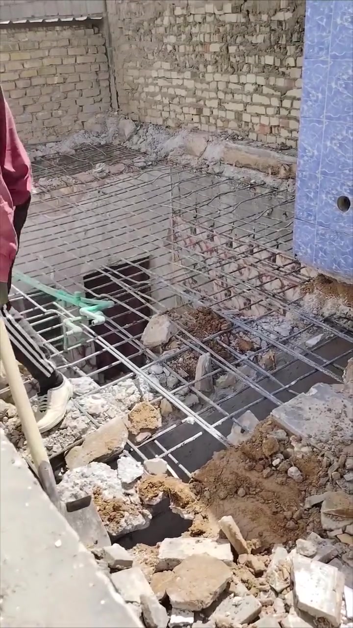 تفليش تنقير صب لاش +سقل تنضيف هيكل ورفع الانقاذ سحب ماء من الاين للاتصال او واتساب ***********
