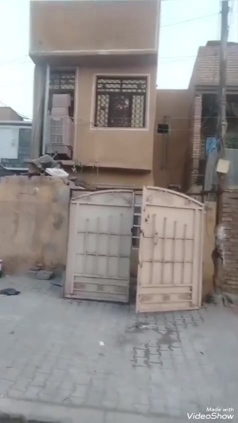 بيت ١٠٠ م بلحسينيه بمنطقه ١٥ السكلات شاع ٢٠ قرب المستوصف قاطين كامل كاشي وسيراميك كما موضح في الفديو للاستفسار الاتصال على الرقم ***********
