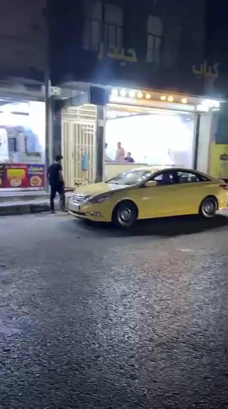 مطعم وكافتريا كامل للبيع  العنوان حي الغدير شارع ستين مجاور حيد ابو الكباب
مثرامه
شوايه دجاج
شوايه كص
شوايه همبركر
ميز مع جام خانه 
مغسله
ميوزة مقبلات تسكام
سنك مرمر 
كراسي ملكيه 
طباخات
 مطعم كامل من كلشي 
سبب البيع عدم الخبره في المطاعم ‏
‪***********‬‏ السعر 5ملايين

نص مكتوب في الصور:
- ٢٠ سبتمبر، ٢٠٢٦ 23:18 | المعرض
- ٢٠ سبتمبر، ٢٠٢٦