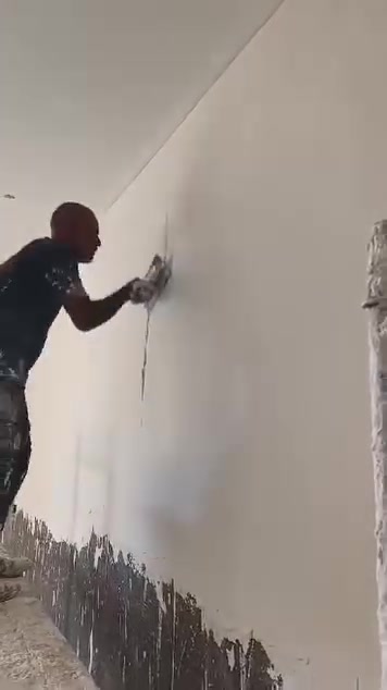 عملنا بياض شقل درجه والى شرط ستلام مهندس مكان ناصريه فقط0784066927

