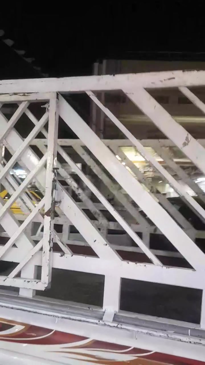 من رخصة الادمن للبيع محجر نضيف مكاني بغداد شارع الكفاح شورجة الجكاير السعر ٢٥٠الف الهاف ***********
