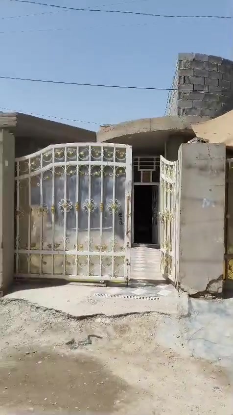 مشتمل اللايجار 
الجولان الثانية قرب الحولي
طابق واحد
غرفة و صالة و استقبال و مطبخ  و صحيات إيجاره ٢٥٠ الف
التواصل واتساب او اتصال
***********
