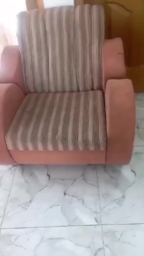 صوفا • كلش نظيف • للبيع