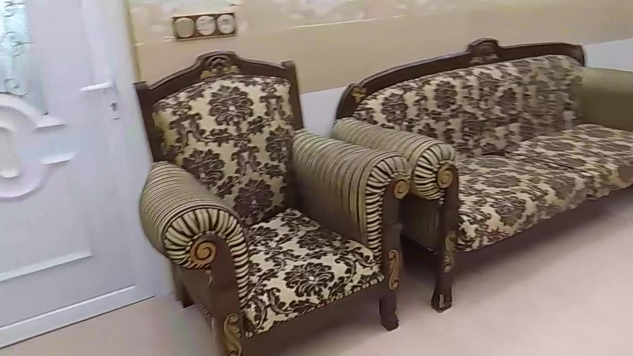 طقم تركي • خشب زان • نضيف جدا