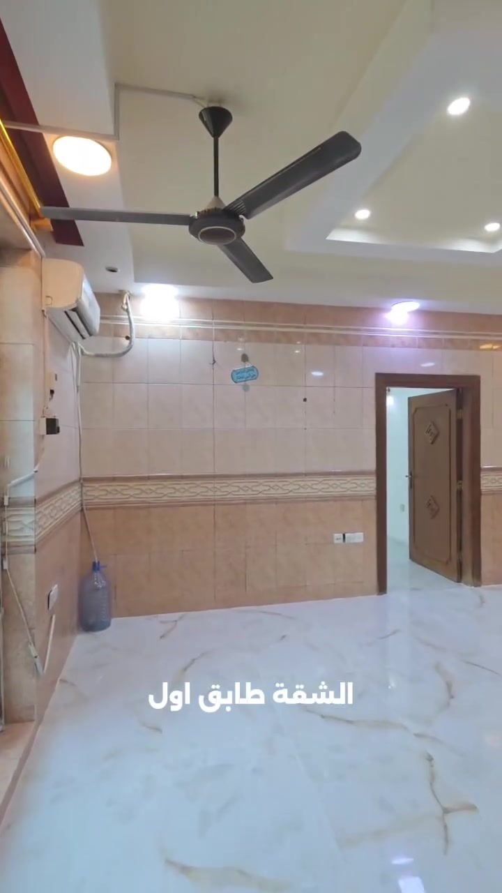 🏠 شقة للإيجار  _  المنصور / حي المتنبي
🏙 طابق أول 
🏠 غرفة نوم 2 + صالة + مطبخ + صحيات 
📌 مؤثثة كونتر وسبالت وبنكات 
👨‍👩‍👦‍👦 مناسبة للعوائل 
💰 بـ 750 $ 
📞 للأستفسار : ***********
