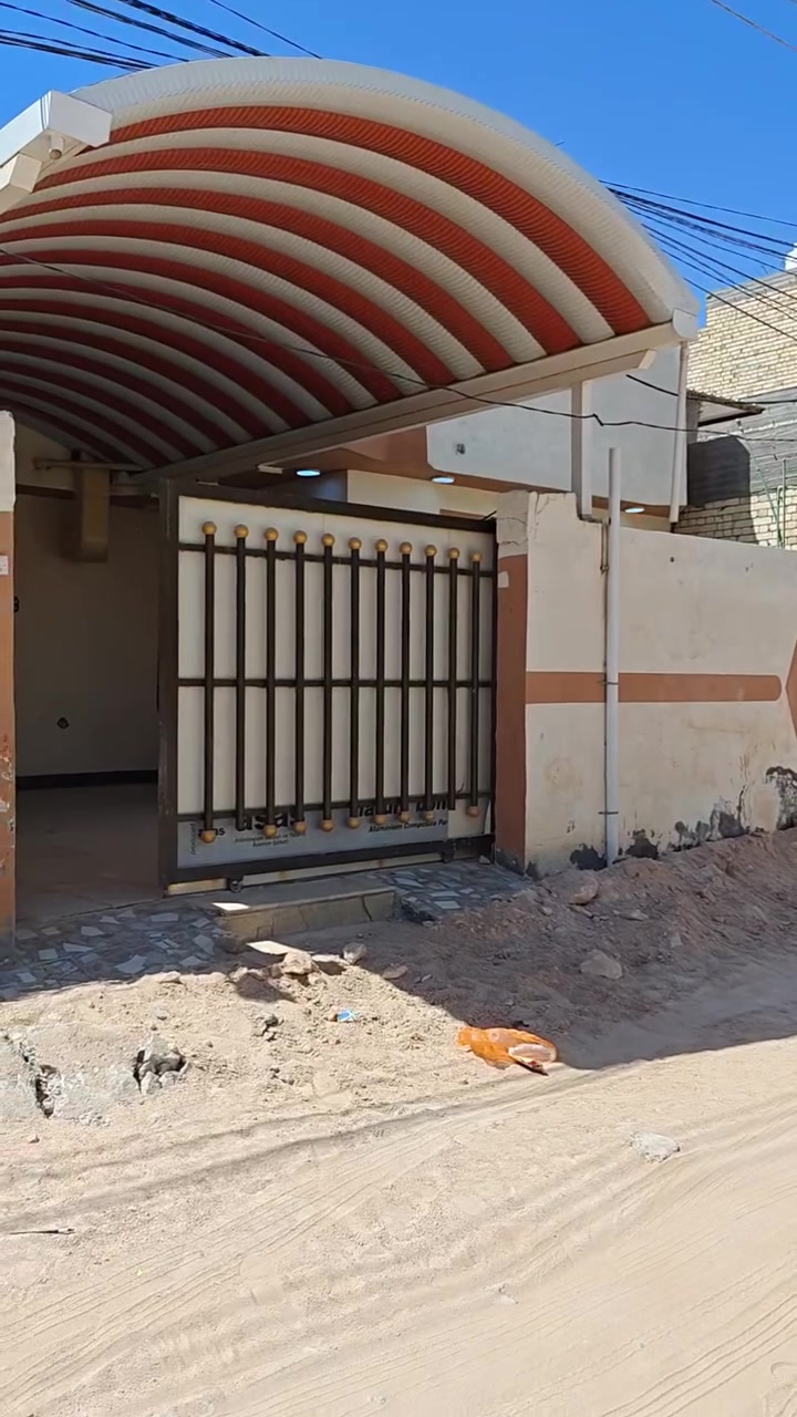 للبيع بيت 200م حي النداء قرب شارع قنبر صب كونكريت غرفتين سعر 125 بيع مستعجل طابو صرف حر ☎️ ***********
