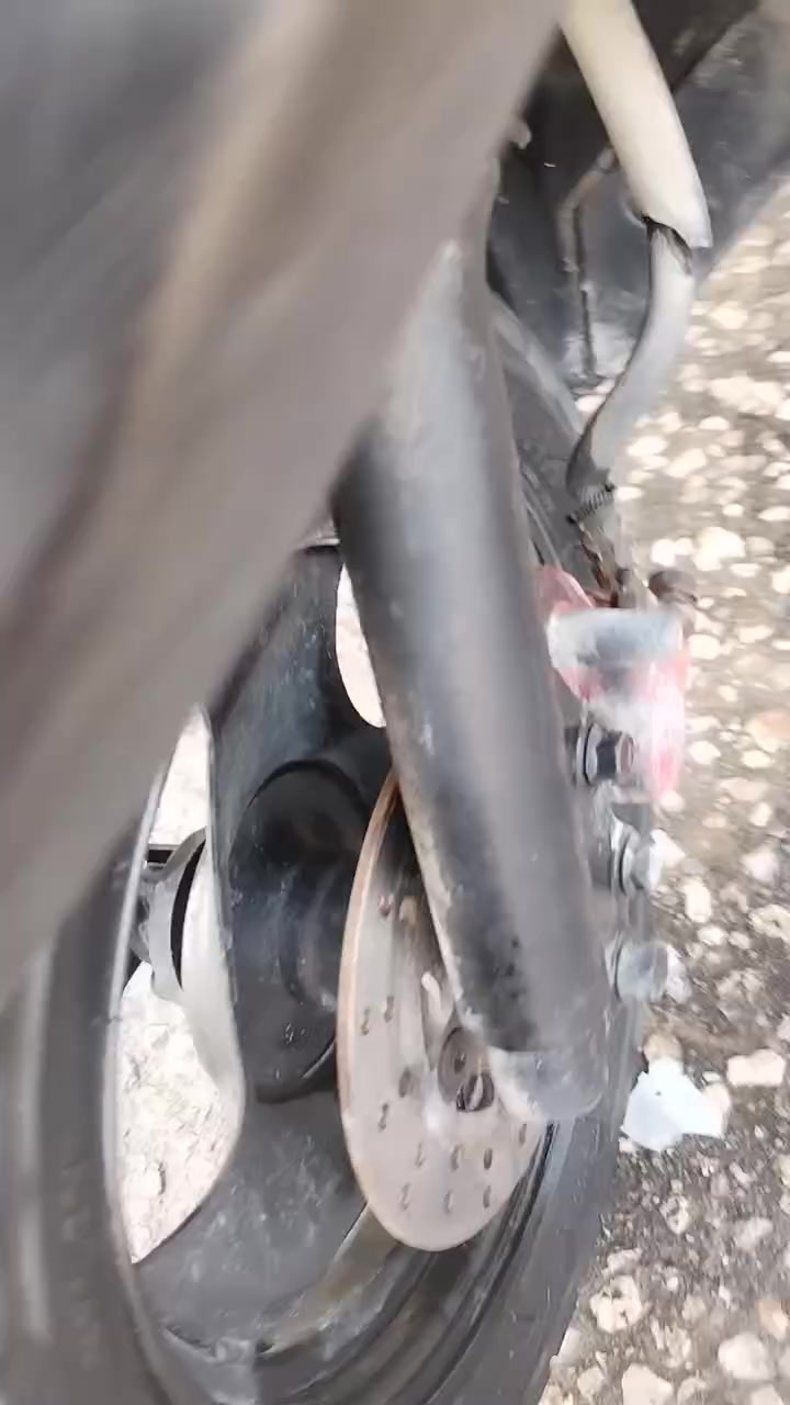 سلام عليكم دراجه ماكس عدله البيع دراجه نضيفه مكينه ما مفتوحه كهربايات ما تشتغل عوزه كتف شاير مكينه 49سعر 350قفل مكاني كربلاء فريحه شراي خاص ***********

