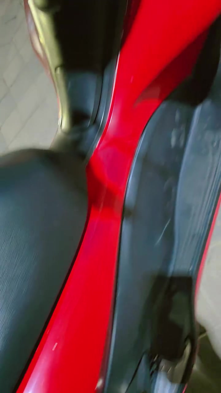 السلام عليكم PCX جيل اول 🇯🇵 ياباني
‏​⚙️ المحرك: 125CC مواصفات150 شوتة كبيرة
‏الدراجة رمبة
‏​🎨 اللون: احمر مميز ❄️.
‏ماشية 39الف  وبل يابان ماشية 34الف
‏سويجات العدد 2
‏مواصفات
‏حساس ازدحام ✅
‏حساس استان ✅
‏الدراجة ورقة المزاد مالتهة وصور اليابان وتقريرهة  مالتهة موجود
‏🛠️ الدراجة: مكفولة
‏​​📍 الـمـكـان: بـغـداد :الشعب
‏📱 لـلـتـواصـل والإسـتـفـسـار: (‪***********‬)
‏

نص مكتوب في الصور:
- HONDA PCX
- Inspected
- Sold
- Starting price
- 134 000 ¥
- 50 000 ¥
- Final price
- 254 000 ¥
- 170 000 ¥
- Cost calculation
- Price in yen
- Finish price in yen
- 000 000 ¥
- Calculate
