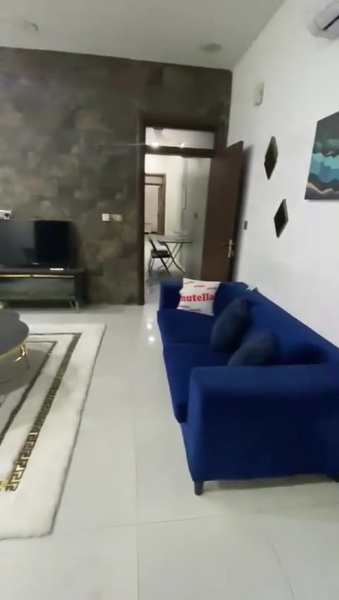 شقه طابق اول للايجار مؤثثه بالكامل المنصور للاستفسار ***********
