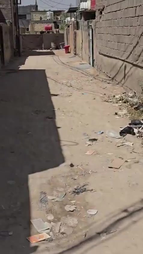 سلام عليكم يوجد بيت مساحه 50 متر البيع في كربلاء كنطرت سلام شارع المدرسي جاهز يصلح حسينيه وسكن يبعد عن المام 2 عقد زراعي قرار 117 مشمول بل طابو متوفر كافت الخدمات سعر البيت 50 مليون وبي مجال الستفسار علا رقم *********** أبو مالك الاسدي
