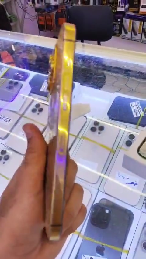 ايفون • موديل غير محدد
