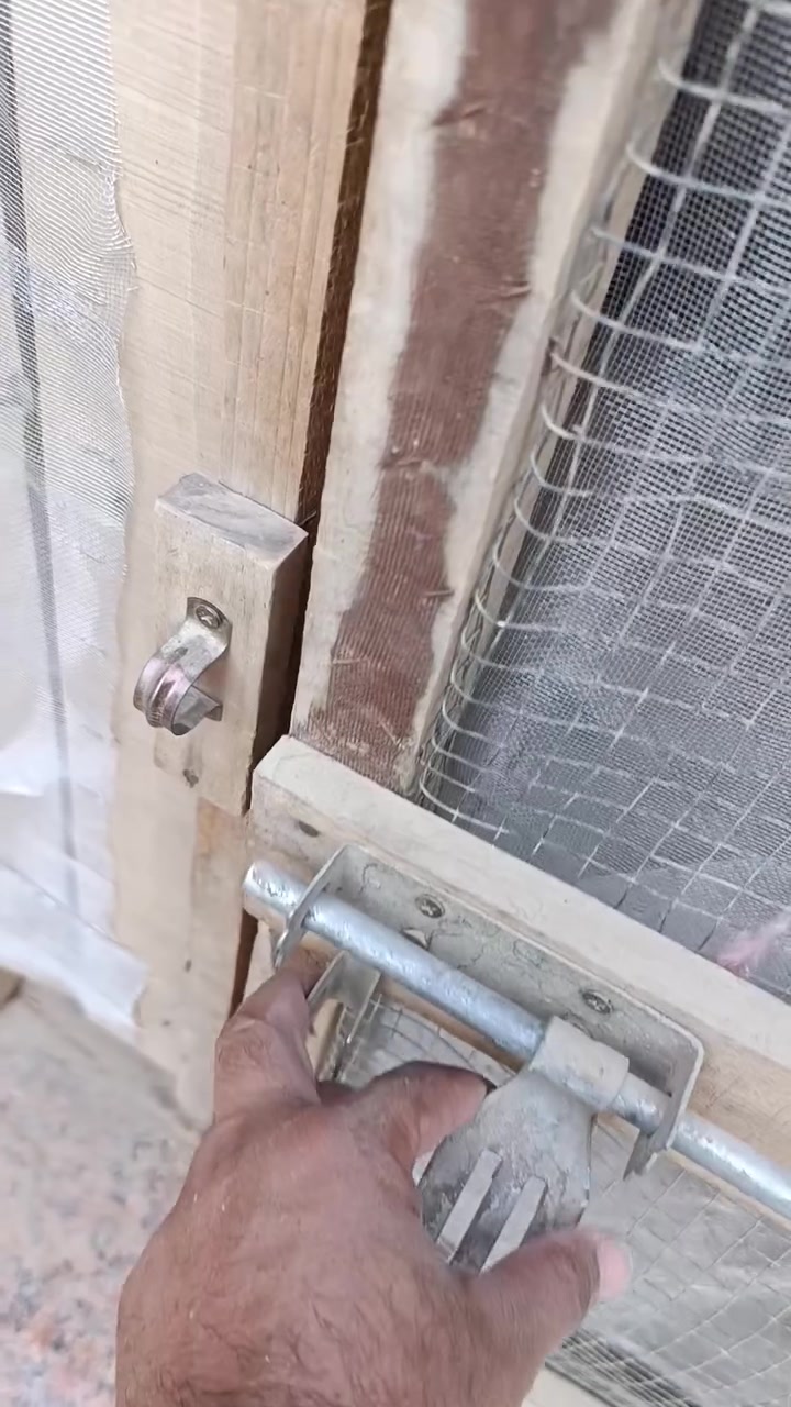 السلام عليكم من رخصت مدير الكروب للبيع قفص ديوانية مركز موبايل ***********
