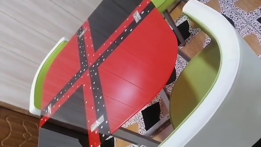للبيع • طقم سفرة • ديكور منزلي