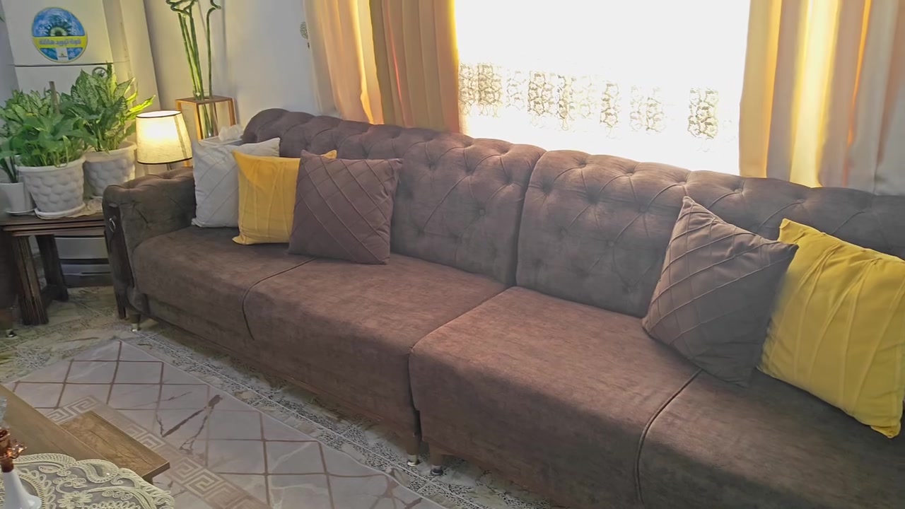 السلام عليكم تخم ١١ مقعد نظيف شغل عراقي للبيع بسعر ٥٠٠ الف وبي مجال في منطقة ابو دشير رقم التلفون ***********
