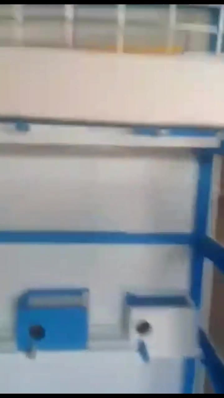السلام عليكم اقفاص للبيع الشغل كدامكم مرتب المكان ديالى بعقوبه صناعه الاولى السعر تصل على رقم ***********
