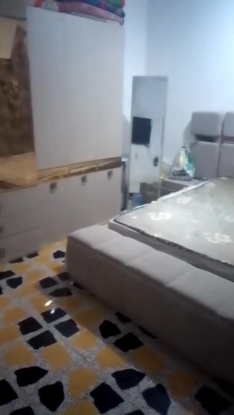السلام عليكم قرفه تركيه جديده طابقين كنتور 8قطع جديده القرفه موقع رفاعي مراسله خاص او عله هذا رقم وتساب***********القرفه مستخدمه شي قيل حيل
