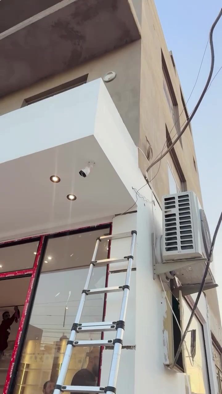 مستعدين لتجهيز وتنصيب (كامرات مراقبه)
كافة المواقع( منازل _ محلات _ شركات )
فني (كامرات مراقبه ) (باسعار مناسبه)
للاستفسار يرجى مراسلة الصفحة
أو الاتصال على الرقم التالي :
 سجاد ***********￼
