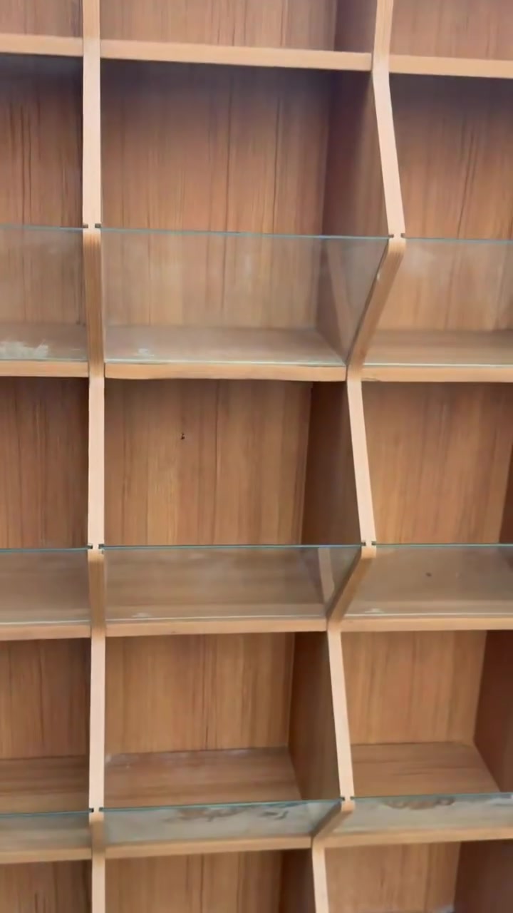 للبيع بكاني البصره ياسين خريبط سعر خاص رقم ***********
شراي خلي راسل
