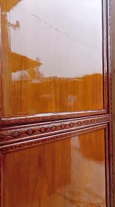 ملمع اخشاب درجة اولى يرجع اخشابكم جديده يوجد خدمة توصيل لجميع المحافظات العراق مجاني للحجز واتساب ***********
