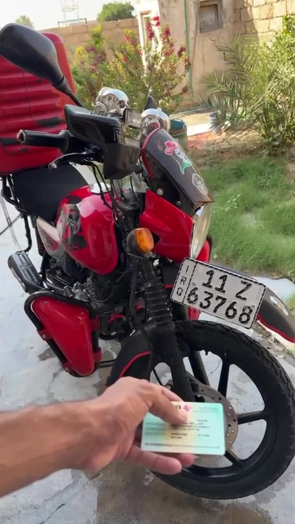 ‏سلام عليكم شباب دراجة بوكس جبلي للبيع السعر واحد 900 العنوان بغداد بسمابه ورقم وتساب هاذا ***********