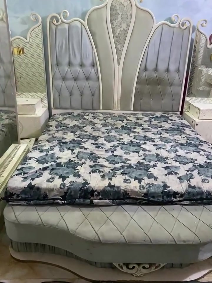 غرفة تركية • ميز تواليت • بغداد الدورة