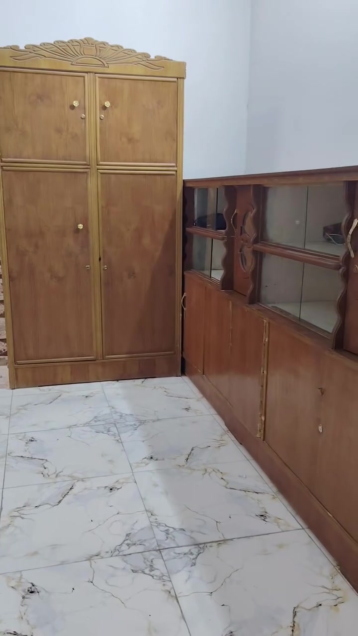 بسم الله الرحمن الرحيم كنتور وبوفيه للبيع للستفسار خاص او على الرقم ***********
