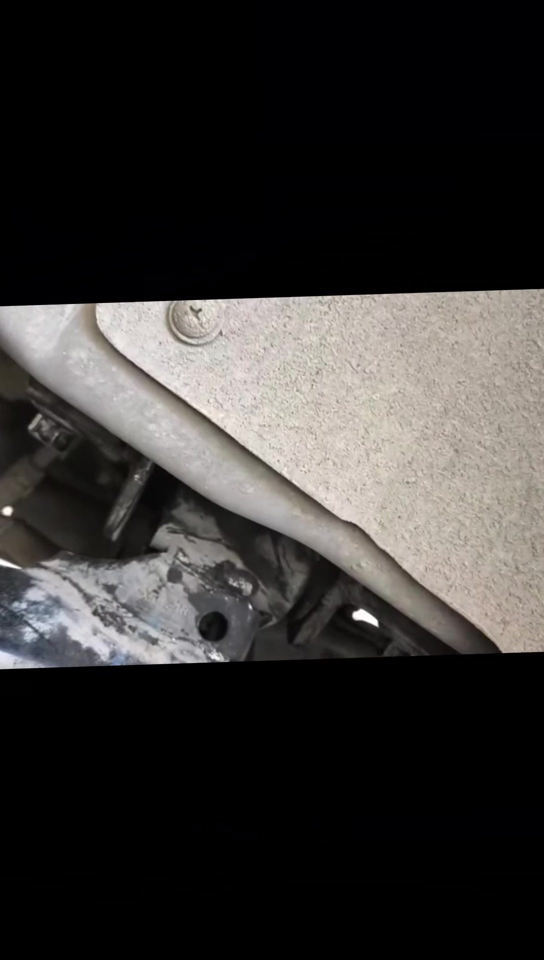 🔧 من أعمالنا اليومية… وبفضل الله مستمرين بالعطاء
نقدّم أفضل خدمات الصيانة مع توفير الأدوات الاحتياطية الأصلية وخدمة توصيل داخل بغداد 🚗
🚙 Haval H6
تم تبديل القطع المستهلكة التالية:
▪️ بوش طبلات جكليتيه (2)
▪️ بوش طبلات أسفل (2)
▪️ بوش ذراع أعلى (2)
🛠️ نوفر جميع قطع الصدر الأمامي والخلفي
🔩 مع خدمة حدادة صدر لكافة أنواع السيارات
✔️ جودة مضمونة • شغل دقيق • أسعار مناسبة
📍 العنوان: بغداد – ساحة الطيران – الفرع الثالث
شارع حجي منيشد
☎️ للاستفسار:
***********
***********
#حدادة_صدر #صيانة_سيارات #قطع_غيار
#صدر_أمامي #صدر_خلفي #Haval_H6 #هافال
#ميكانيك #كراج #بغداد #ساحة_الطيران #خدمة_توصيل
