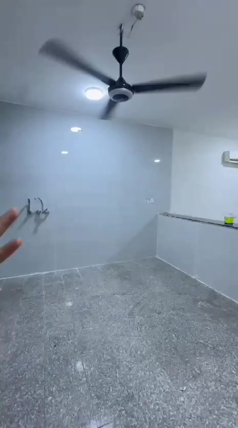 🏠 شقة للإيجار – حي المتنبي

📍 خلف ماكس مول  
🔹 الطابق الأول 
🔹 المساحة: 120 متر  
🔹 غرفتين نوم  
🔹 صالة  
🔹 مطبخ  
🔹 خدمات  
🔹 سبالت ومراوح  

💰 الإيجار:800$  شهرياً شامل 24 س كهرباء 

📞 للاستفسار والحجز راسلنا
@ammalak0
تلكرام
رقم الهاتف 
***********
