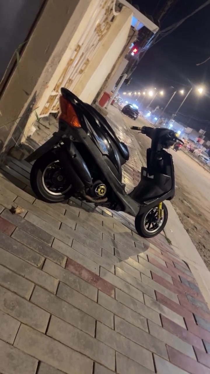 ماكس عدلة للبيع 
مكينة بلادي مكفول من كلشي 
الي يريدها يراسلني واتساب 
***********

